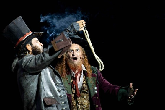 نمایش موزیکال الیور توئیست