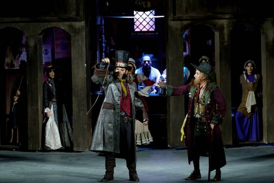 نمایش موزیکال الیور توئیست