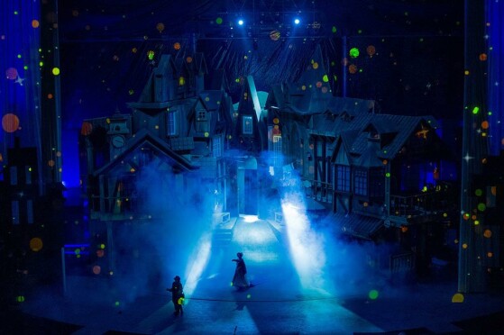 نمایش موزیکال الیور توئیست