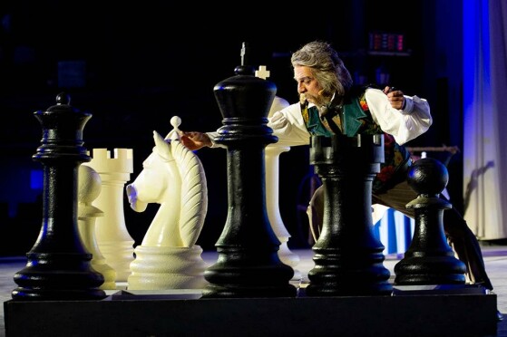 نمایش موزیکال الیور توئیست