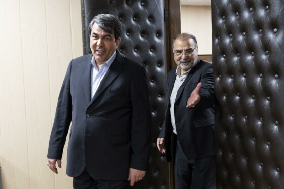 بازدید استاندار کرمان از روزنامه ایران