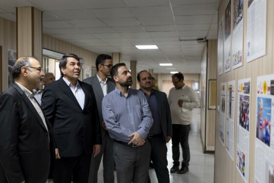 بازدید استاندار کرمان از روزنامه ایران