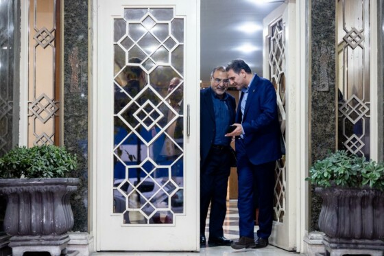 بازدید مدیرعامل شرکت مخابرات از روزنامه ایران