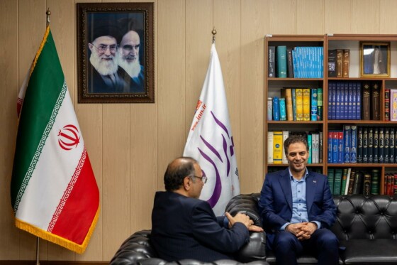 بازدید مدیرعامل شرکت مخابرات از روزنامه ایران