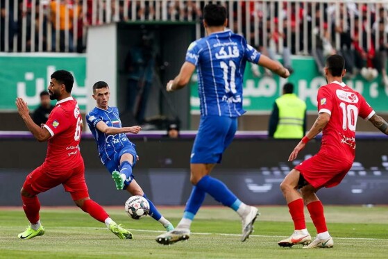 دیدار تیم های پرسپولیس و استقلال