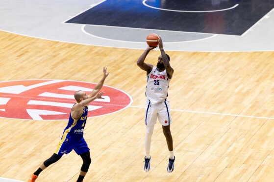 دیدار تیم‌های بسکتبال شهرداری گرگان - الریاضی بیروت