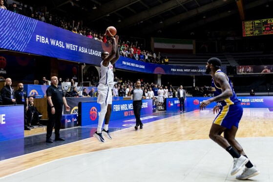 دیدار تیم‌های بسکتبال شهرداری گرگان - الریاضی بیروت