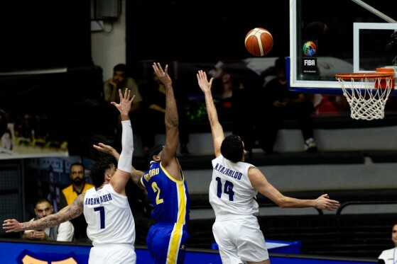 دیدار تیم‌های بسکتبال شهرداری گرگان - الریاضی بیروت