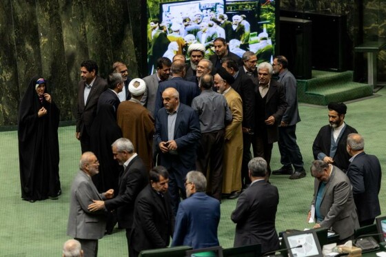 تقدیم لایحه بودجه ۱۴۰۵ توسط رئیس جمهور به مجلس