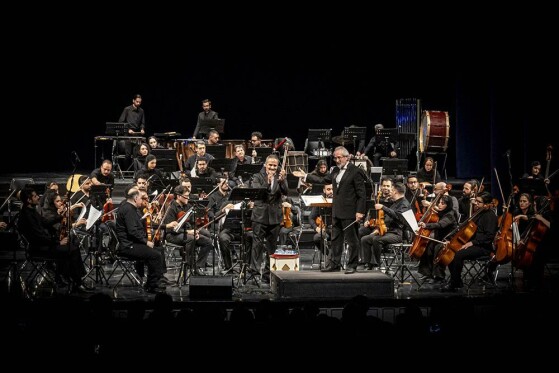 ارکستر موسیقی ملی ایران به رهبری همایون رحیمیان
