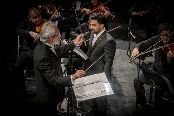 ارکستر موسیقی ملی ایران به رهبری همایون رحیمیان