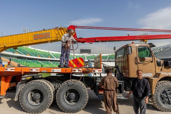 باز سازی ورزشگاه آزادی