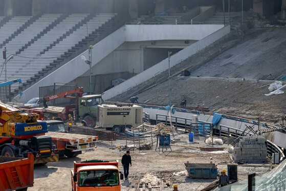 باز سازی ورزشگاه آزادی