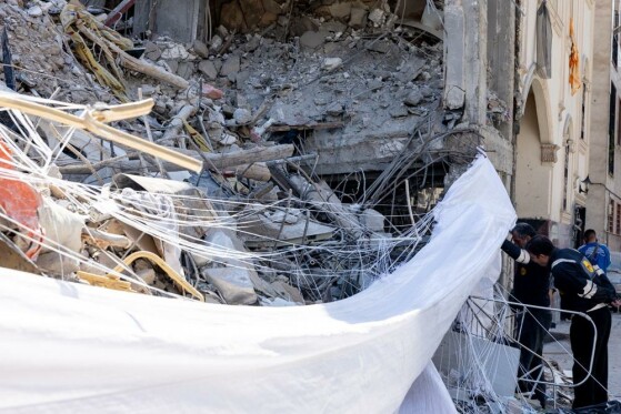 حمله هوایی به کنیسای رفیع نیا در تهران