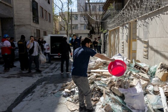 حمله هوایی به کنیسای رفیع نیا در تهران