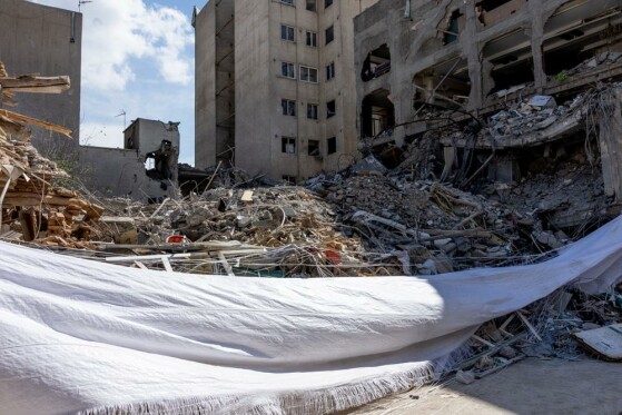 حمله هوایی به کنیسای رفیع نیا در تهران