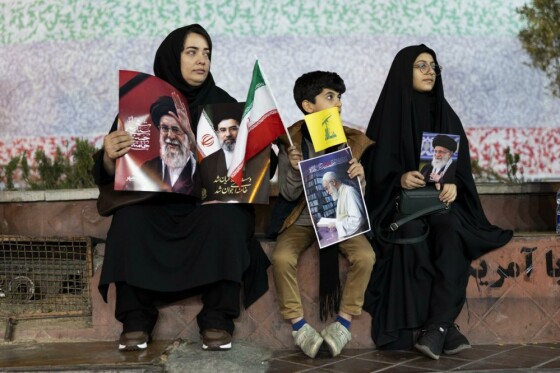 چهلمین روز شهادت رهبر شهید