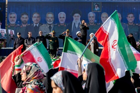 راهپیمایی دختران «جان‌فدای ایران»