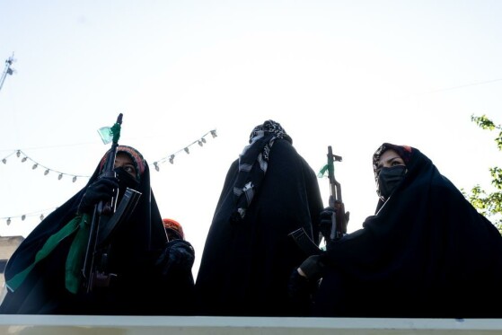 راهپیمایی دختران «جان‌فدای ایران»