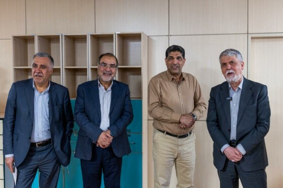 بازدید سید عباس صالحی وزیر فرهنگ و ارشاد از روزنامه ایران