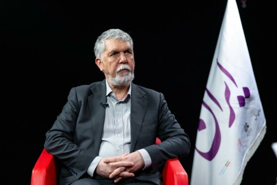 بازدید سید عباس صالحی وزیر فرهنگ و ارشاد از روزنامه ایران