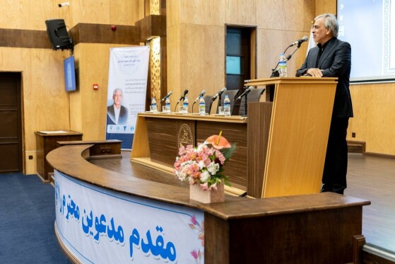 مراسم تجلیل از استادمحمود کمره ای