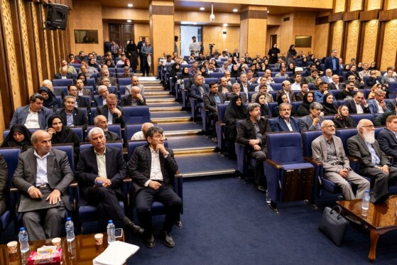 مراسم تجلیل از استادمحمود کمره ای