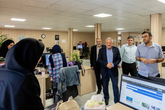 بازدید محسن هاشمی رفسنجانی از روزنامه ایران
