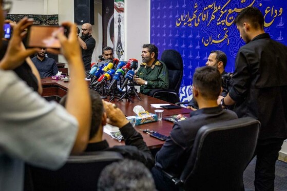 نشست رسانهای سردار حسن حسنزاده