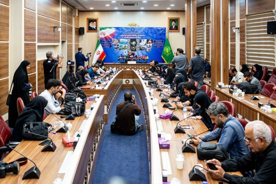 نشست خبری ابراهیم عزیزی رئیس  ستاد مرکزی هفته بازخوانی و افشای حقوق بشر آمریکایی