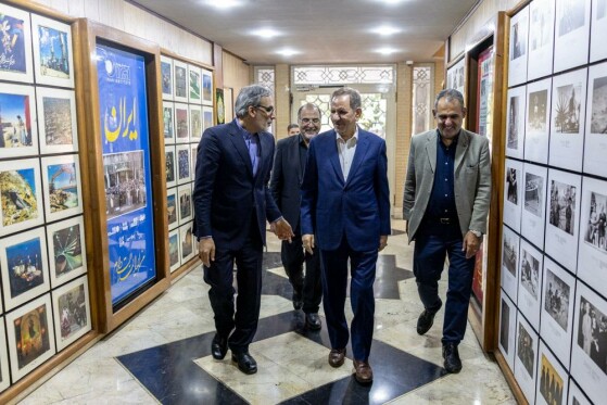 مراسم رونمایی از کتاب یادنامه شهید سیدکمال خرازی-۱
