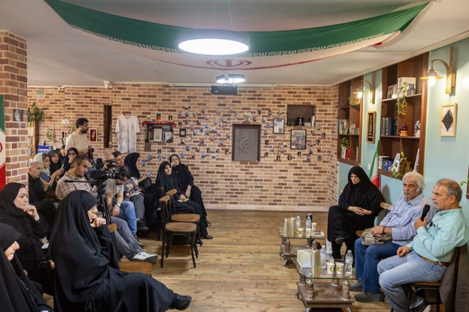مراسم رونمایی از کتاب شاهدی از جهنم نسل کشی