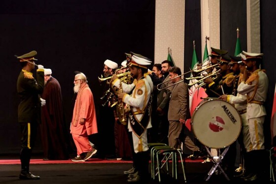 ادای احترام به پیکر رهبر شهید انقلاب با حضور سران سه قوه