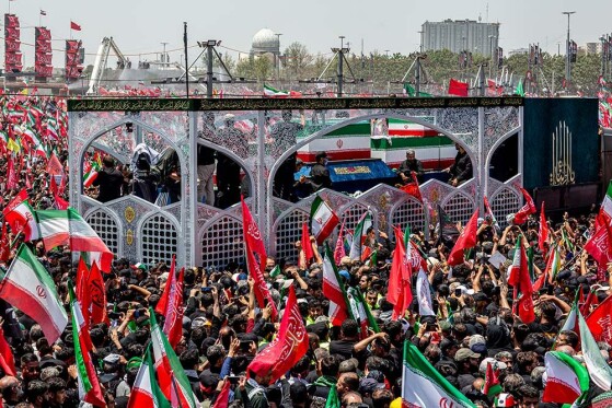 تشییع پیکر رهبر شهید-۳