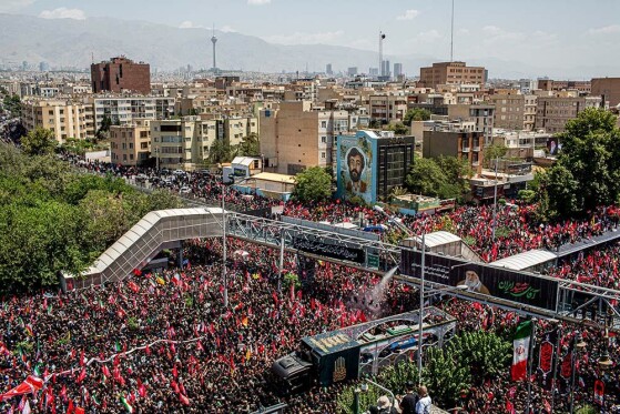 تشییع پیکر رهبر شهید-۳