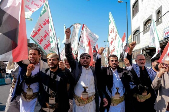 تشییع پیکر رهبر شهید