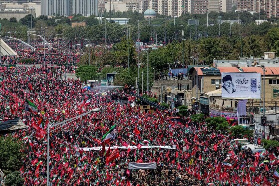 تشییع پیکر رهبر شهید-۳