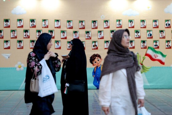 دوازدهمین نمایشگاه  ایران نوشت